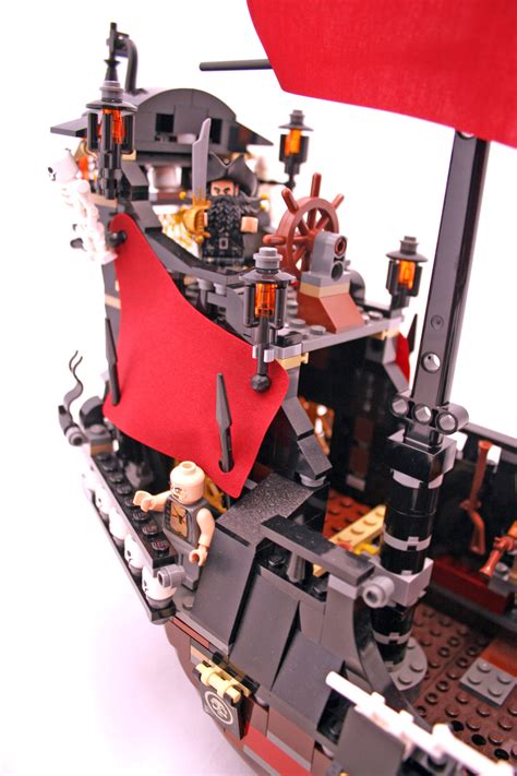 Queen Anne's Revenge - LEGO set #4195-1 (Building Sets > Pirates > Piratesofthe Caribbean)