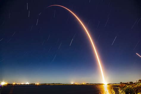 Late-night launch of SpaceX cargo ship marks end of an era ...