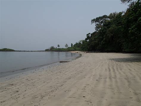 BUBI PEOPLE: EQUATORIAL GUINEA`S ANCIENT WARRIOR AND STEVEDORING PEOPLE ...