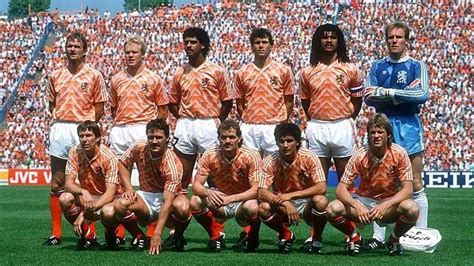 Netherlands (Euro 1988 champions) | Football squads, Football images ...