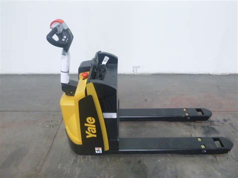 YALE 4500LB MPB045 ELECTRIC PALLET JACK