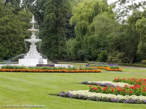 Craig Fountain-Oamaru Public Gardens | Janet Davis Explores Colour