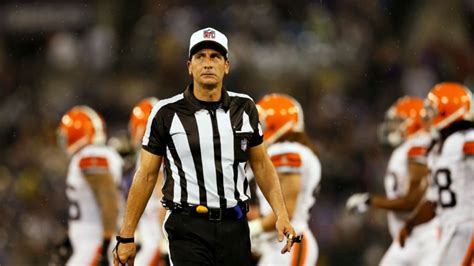 NFL Refs Strike a Deal