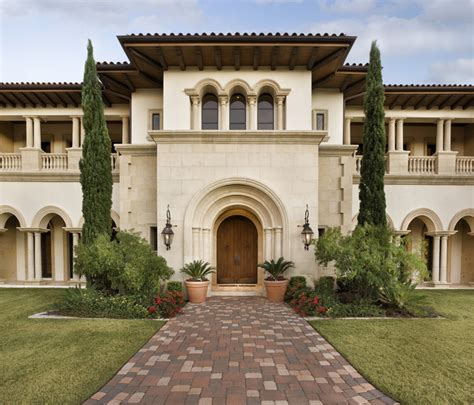 Italian Villa - Exterior - Austin - by JAUREGUI Architecture Interiors ...