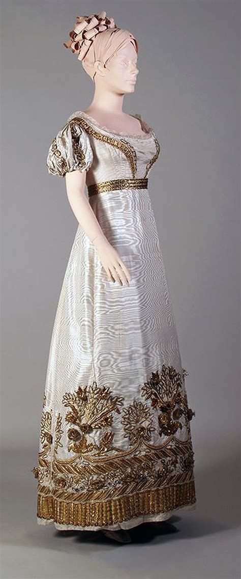 Moire silk & gold evening dress, 1815 | Historical dresses, Dresses, Regency era fashion