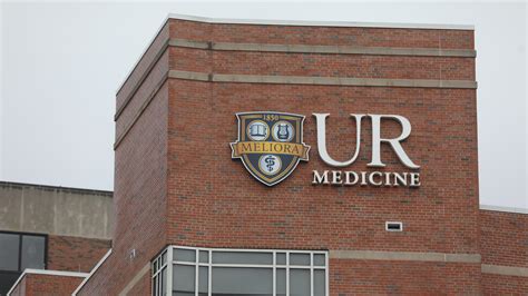 UR medical students calling on URMC to address race failings in Prude case