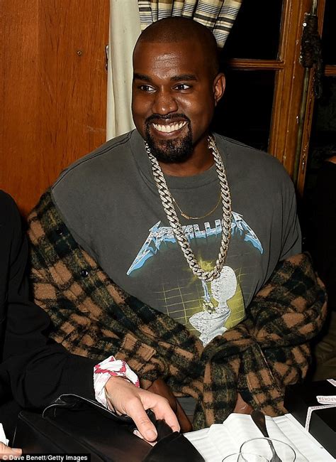 Post pics of Kanye smiling pls : r/Kanye