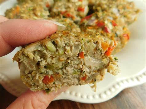 Delicious and Healthy Meatloaf Muffins - Drizzle Me Skinny!