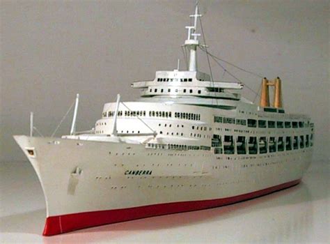 Model Warships.com | Model ships, Model boats, Abandoned ships