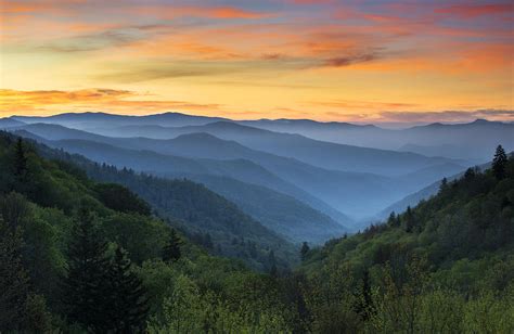 Learning About The "Experience Your Smokies" Program in The Great Smoky Mountains National Park ...