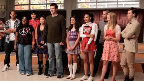 [PHOTOS] 'Glee' Season 6 Cast: Lea Michele, Naya Rivera Then & Now