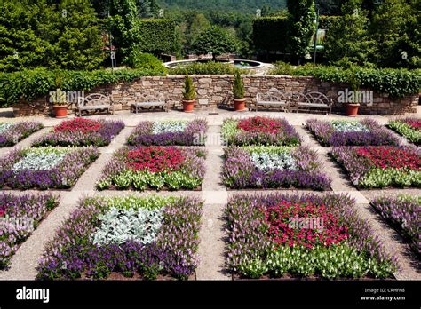 Quilt Garden - North Carolina Arboretum - Asheville, North Carolina ...