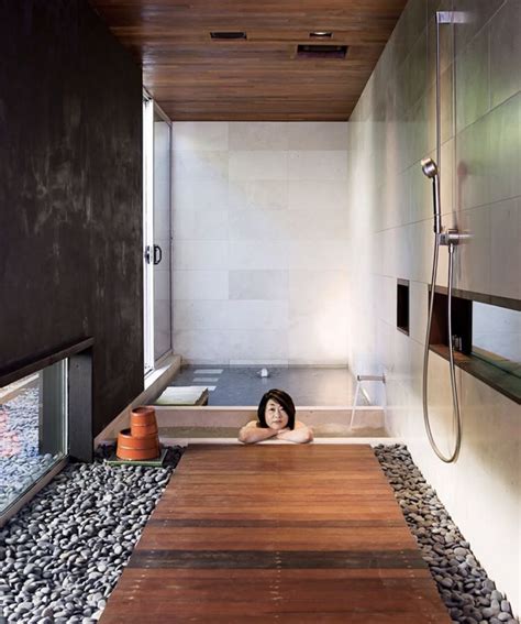 Outdoor shower & Japanese soaking tub | Japanese bathroom design, Japanese bathroom, Indoor ...