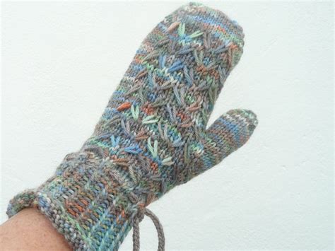 Knitting Pattern Mittens Gloves Wrist Warmers Marvellous Fitted Mitts ...