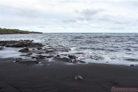 Punalu'u Black Sand Beach - Jeffsetter Travel