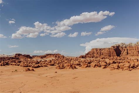 Visit Goblin Valley Utah: Hoodoos and Hikes