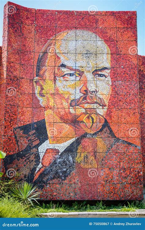 Mosaic Monument of Vladimir Lenin on Street of Sochi Editorial Photography - Image of memorial ...