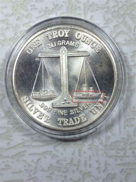 1 Troy Ounce. 999 Fine Silver Round