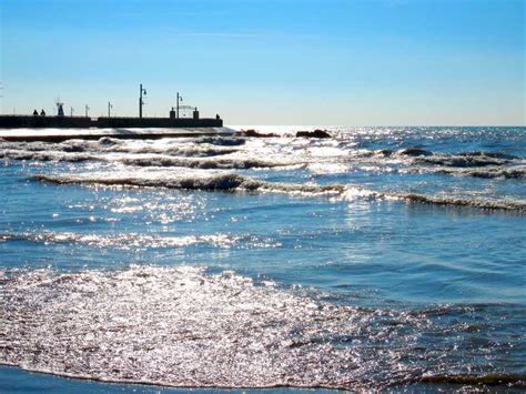 Port Stanley Lighthouse & Pier, Port Stanley - page 2