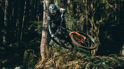 Download The Rocky Mountain Race Face Enduro Team Is Ready To - Rocky Mountain Enduro Team 2020 ...