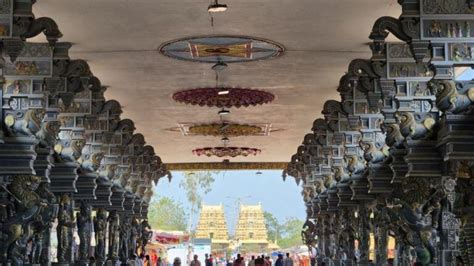 Dwaraka Tirumala Temple: Sacred 11th Century Chinna Tirupati