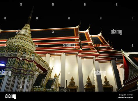 Phra maha chedi si ratchakan hi-res stock photography and images - Alamy