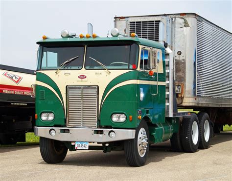 Semitrckn | Peterbilt, Vintage trucks, Big ford trucks