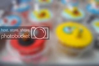 .: Cartoon Character cupcakes