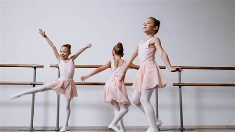 Ballet: Discipline for Both Body and Mind - Houston Family Magazine