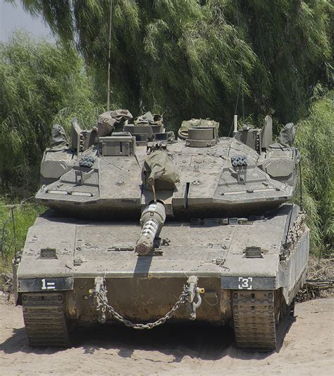 Merkava Mk IV M with the Trophy active protection system (APS) - Israel ...