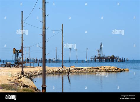 Oil rigs in the Caspian Sea, Absheron Peninsula, Azerbaijan Stock Photo ...