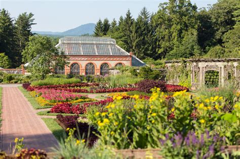 Behind the Scenes at the Biltmore – Garden & Gun