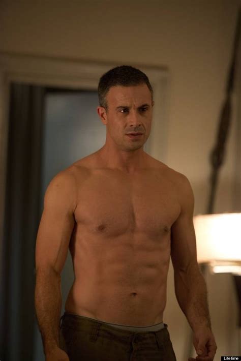 Freddie Prinze Jr. Goes Shirtless For 'Witches Of East End' (PHOTO ...