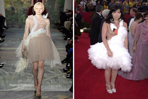 Valentino Takes A Page Out Of Bjork's Book With Swan Dress (PHOTOS) | HuffPost