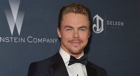 Derek Hough Net worth, Age: Bio-Wiki, Kids, Wife, Weight 2024| The ...