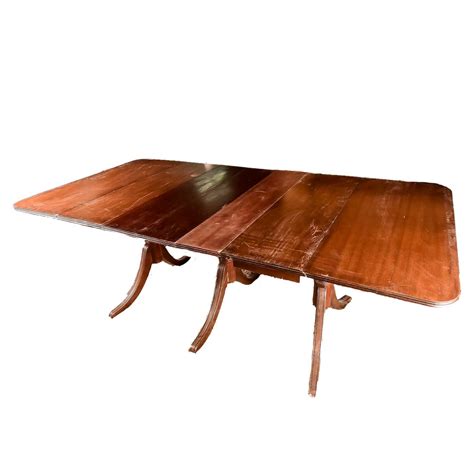 Vintage Duncan Phyfe Style Mahogany Dining Table | EBTH