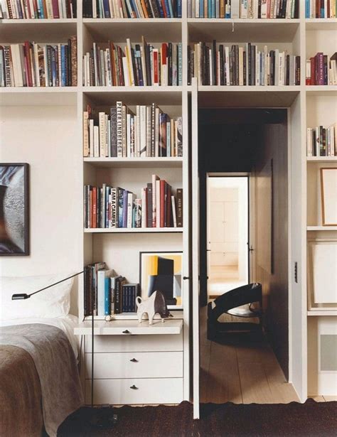 20+ Bedroom Built In Bookshelves – The Urban Decor