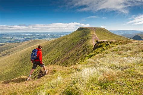 Hiking Legendary Landscapes of Wales 2024 - Rove.me