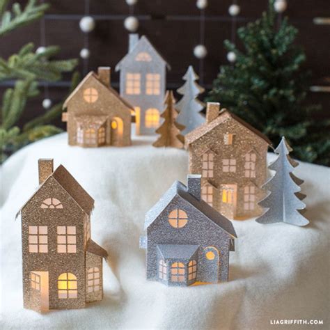 3D Paper Christmas Village - Lia Griffith | Рождественские украшения из бумаги, Рождественские ...