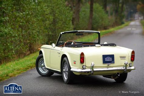 Triumph TR 250, 1968 - Altena Classic Service