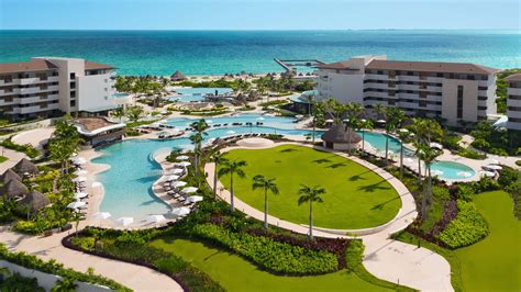 Family-Friendly Resort in Riviera Cancun | Dreams Playa Mujeres Golf & Spa Resort Part of World ...