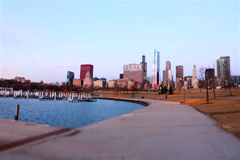 Chicago sunrise | Sunrise, New york skyline, Skyline