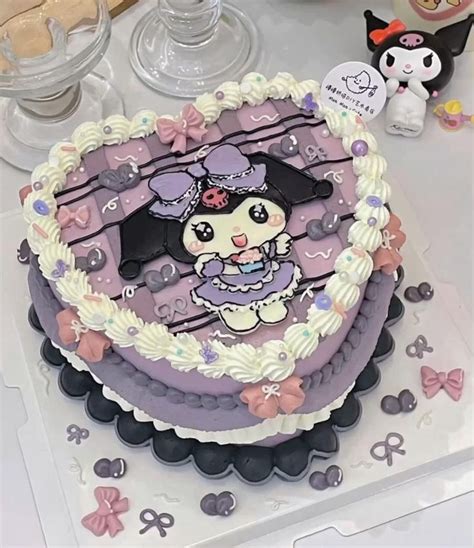 Kuromi cake 🎀 | Hello kitty cake, Cake designs, Cool birthday cakes