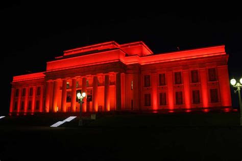 Auckland Museum to light up for ANZAC Day | MiNDFOOD