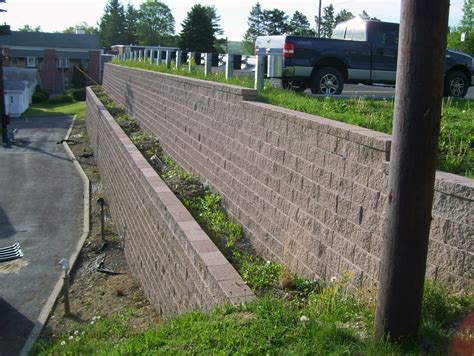 Tall Retaining Wall Design Ideas: CornerStone Walls