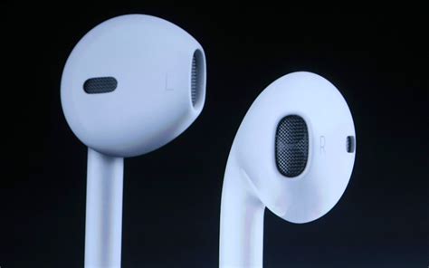 Apple 'AirPod' Wireless Headphones May Accompany iPhone 7 - Newsweek