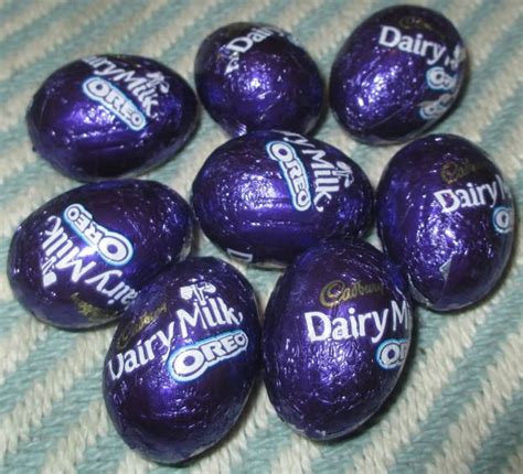 FOODSTUFF FINDS: Cadbury Dairy Milky Oreo Eggs (Pound World) [By @Cinabar]