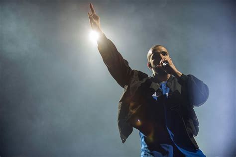 Drake Tops All Of Spotify's Biggest Of 2016 Lists