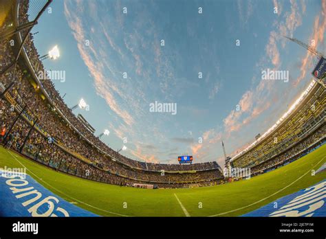 La bombonera home stadium boca hi-res stock photography and images - Alamy