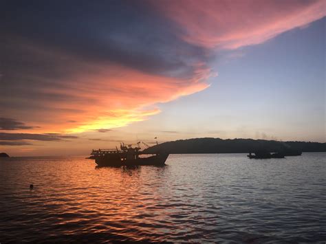 Sunset of Kota Kinabalu : r/backpacking